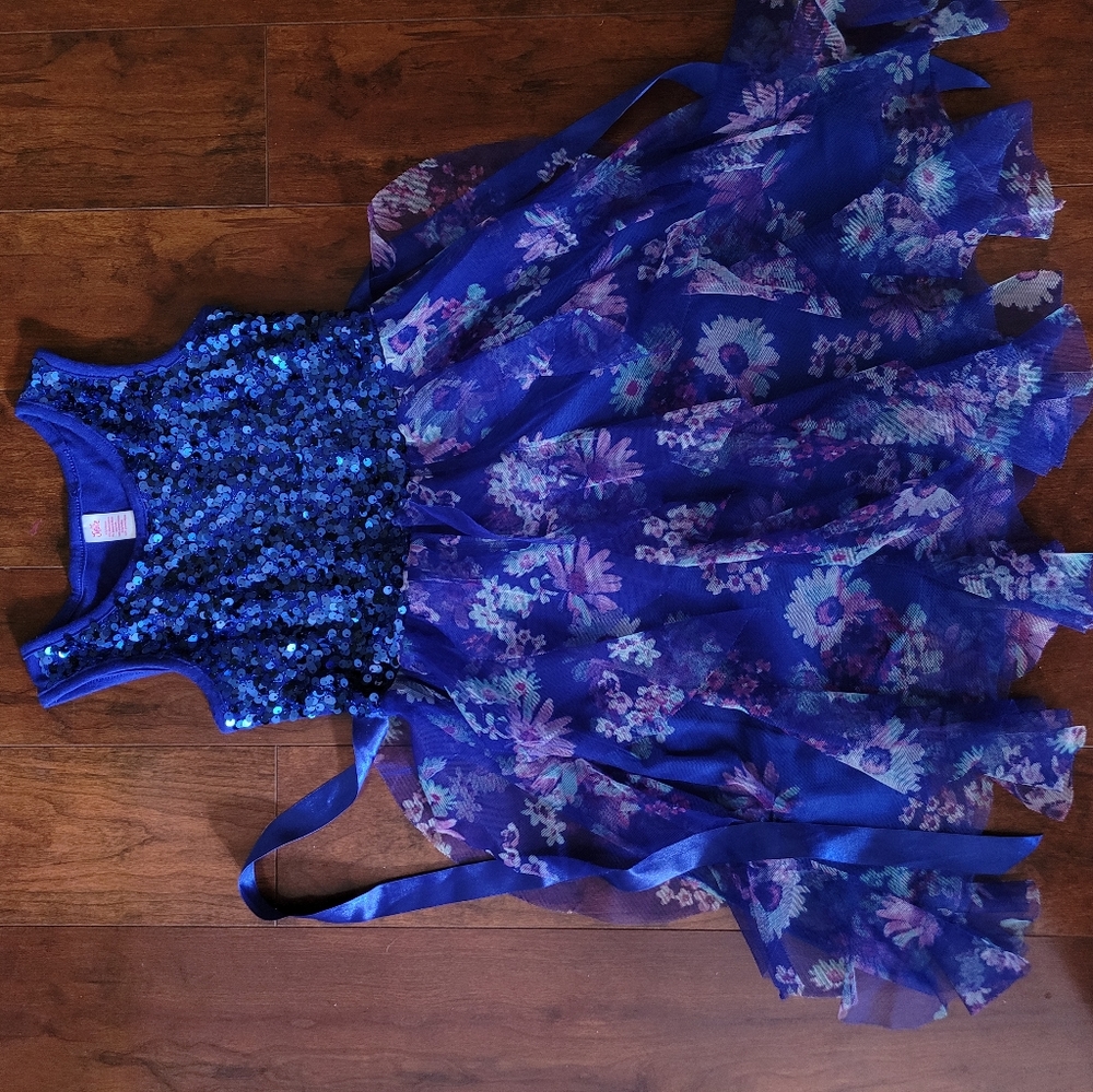 Size 6 formal dress for girl